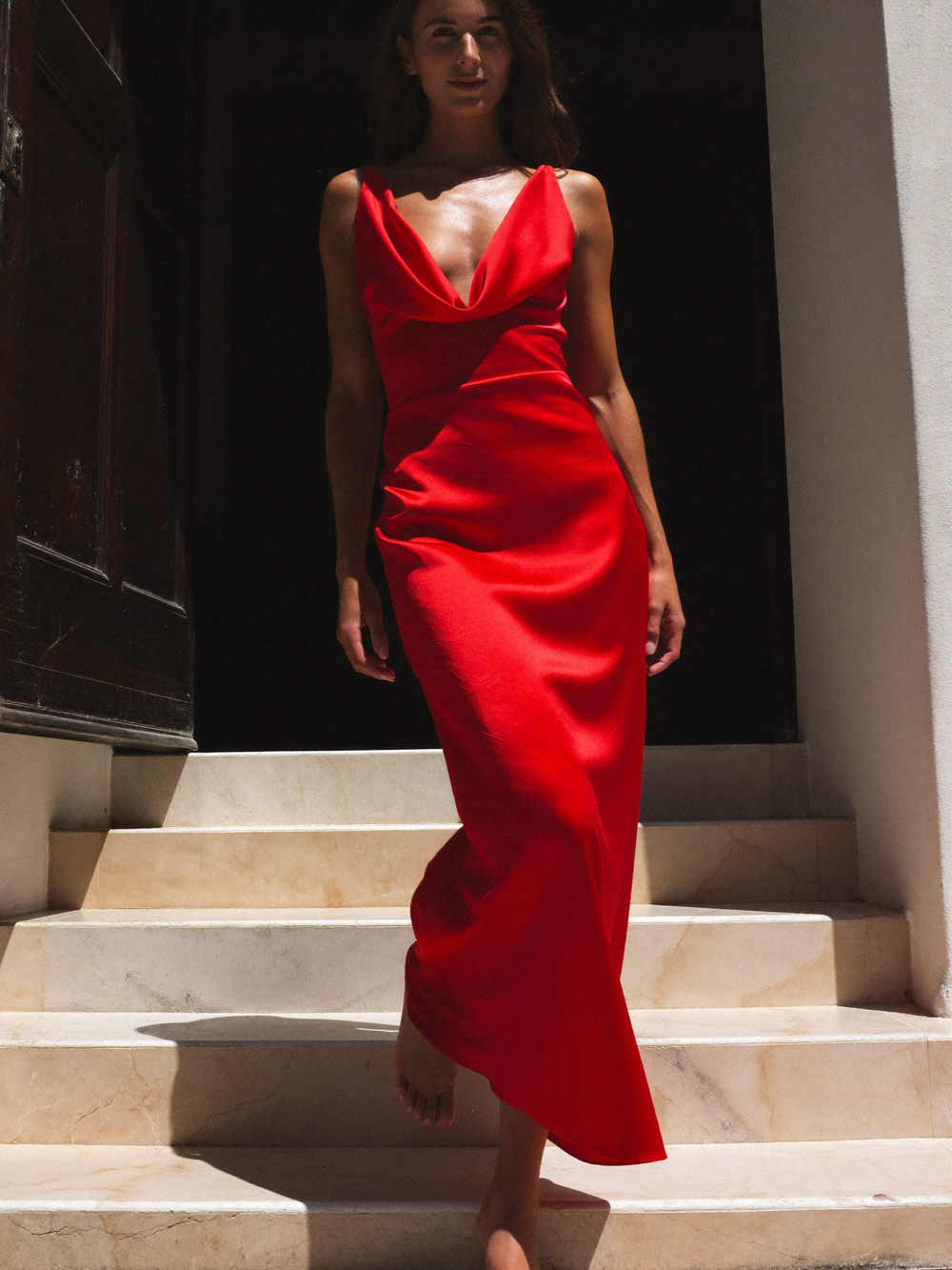 Maison Liora style inspiration: cherry-red dress in sunlight